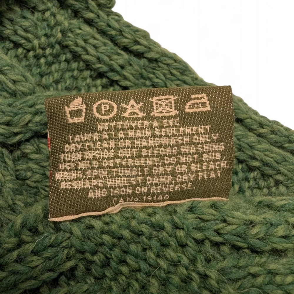 CARRAIG DONN Aran Merino Scarf Wool Kelly Green Irish Pocket Cable
